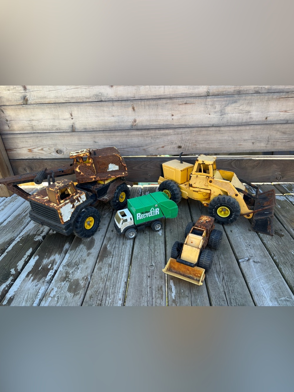 Vintage 70’s! Lot of 4 Tonka to restore or for pieces! (B)